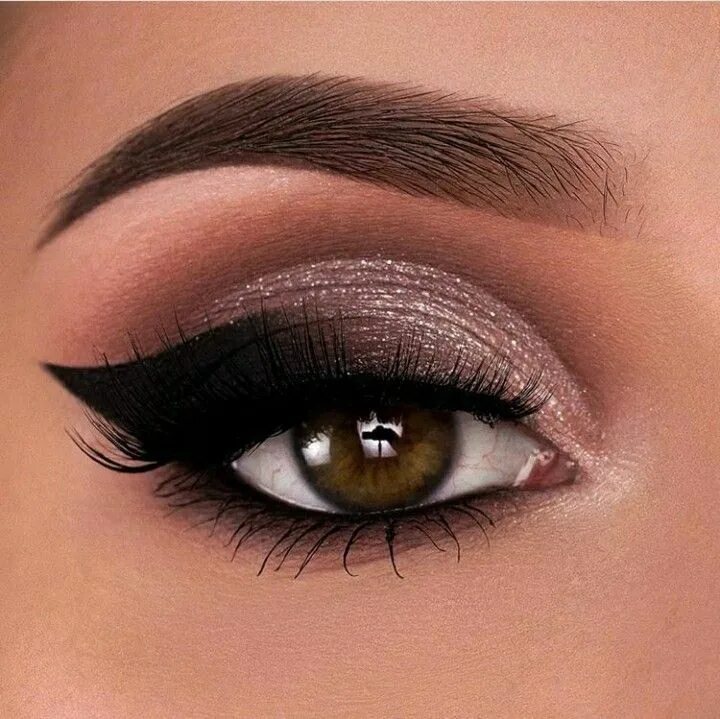 Нижний макияж глаз Pin by Nicole Vargas on eye shadow Smoky eye makeup, Eye makeup tips, Eye makeup