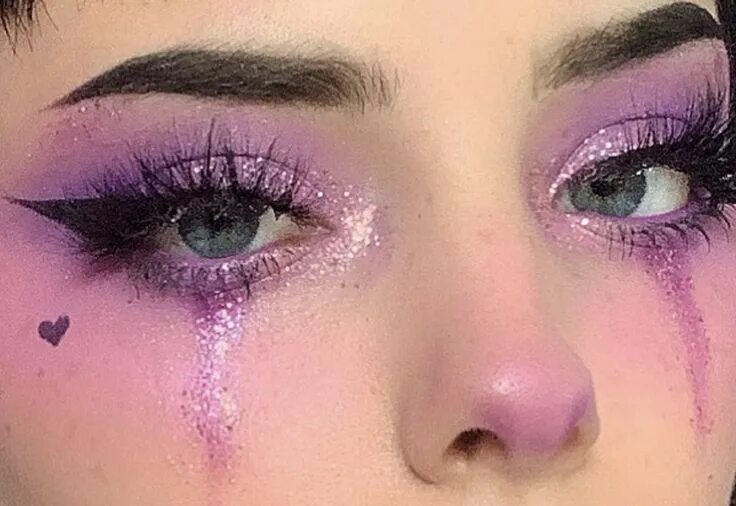 Нижний макияж глаз Пин от пользователя love only pain на доске ｍａｋｅｕｐ Фиолетовый макияж, Фиолетовый