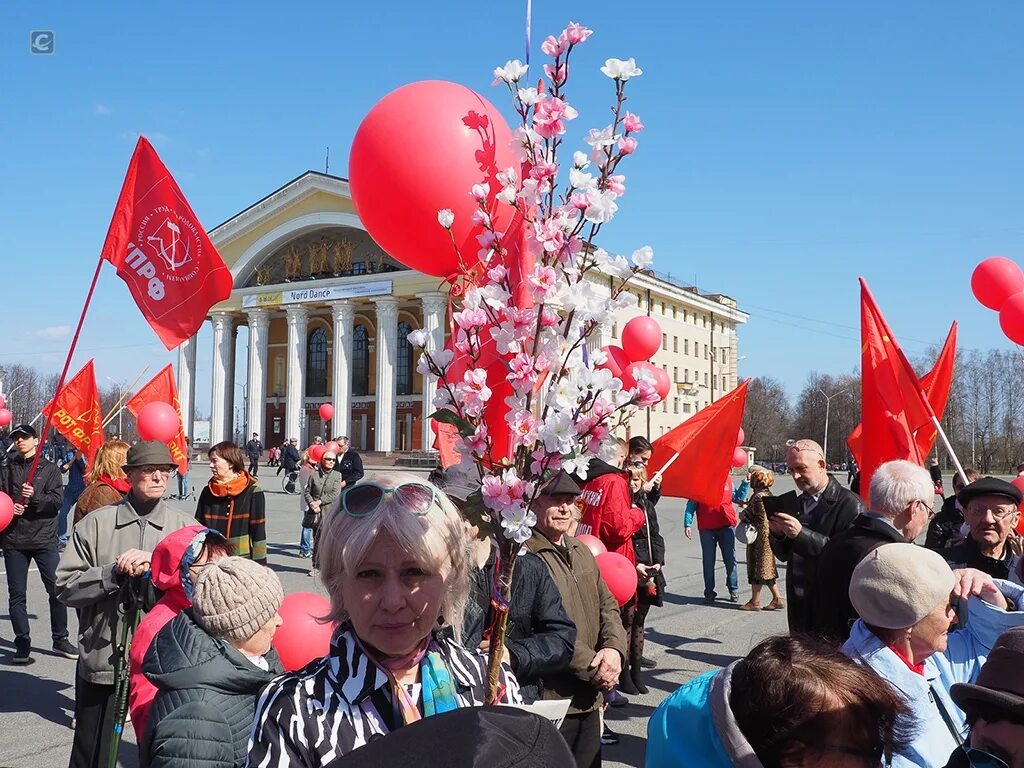 Нижний новгород 1 мая фото 1 май фотографии: найдено 82 изображений