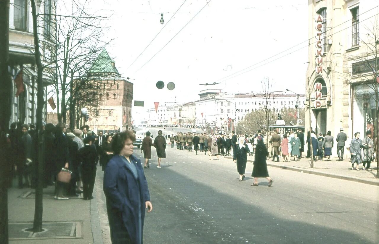 Нижний новгород 90 года фото ул. Свердлова , середина 60-х. Фото Р. В. Линькова 2023 Закрытый город Горький В