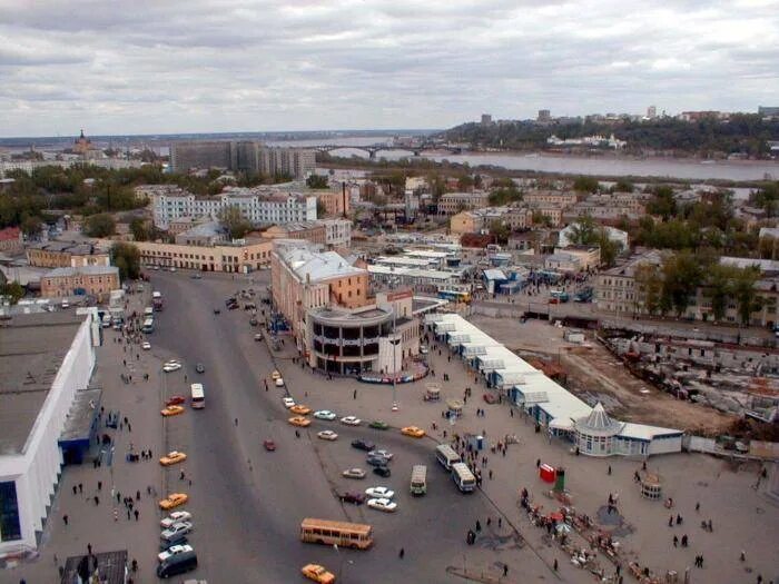 Нижний новгород 90 года фото Московский вокзал, девяностые годы. Без платных парковок, "Республики" и метромо