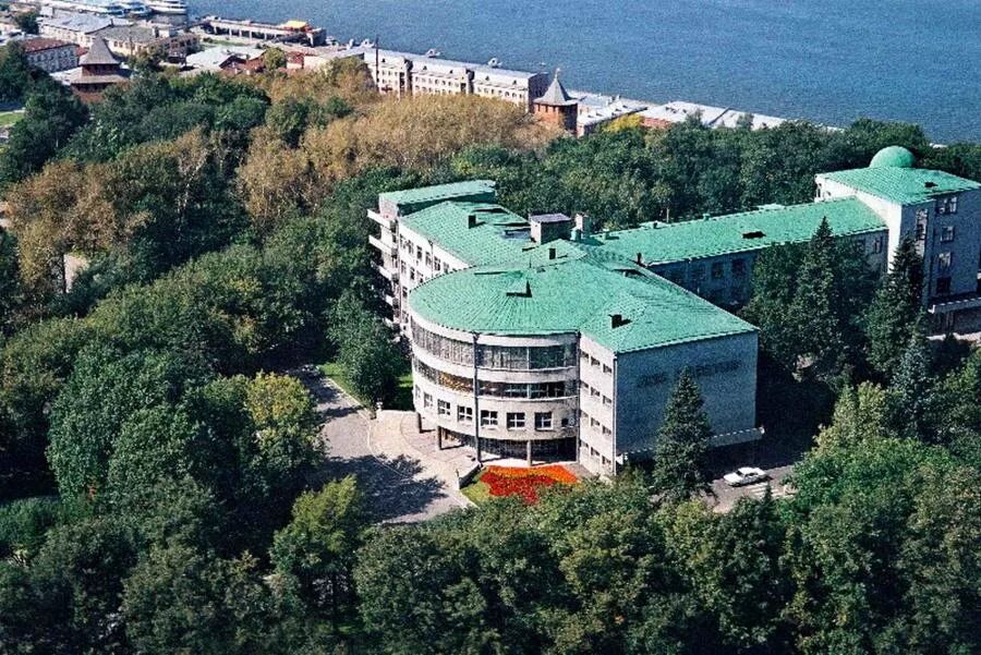 Нижний новгород администрация фото Интерактивные пазлы. Дом Советов: здание-самолет - Нижегородская государственная