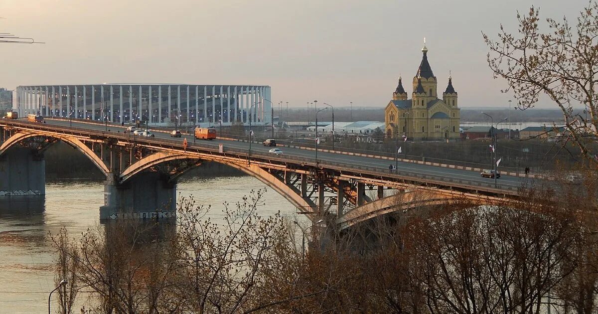 Нижний новгород фото мостов Подросток упал с Канавинского моста и самостоятельно выплыл на берег - РБК