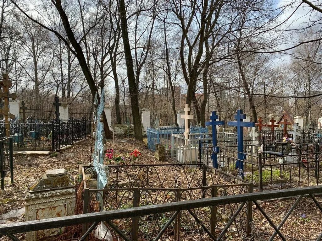 Нижний новгород кладбища фото В Свердловской области ограничено пребывание граждан на кладбищах - Новости - Но
