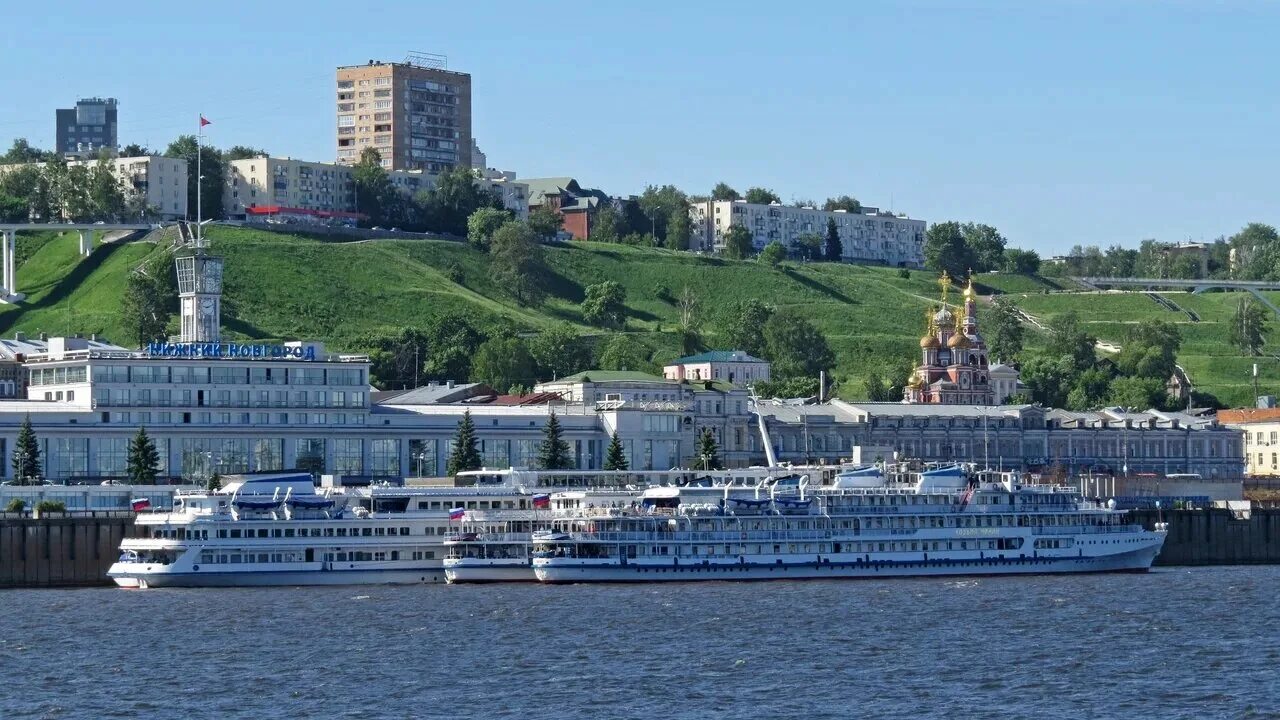 Нижний новгород речной вокзал фото Круизы из Нижнего Новгорода по Волге на теплоходе в 2024 году: речные прогулки и