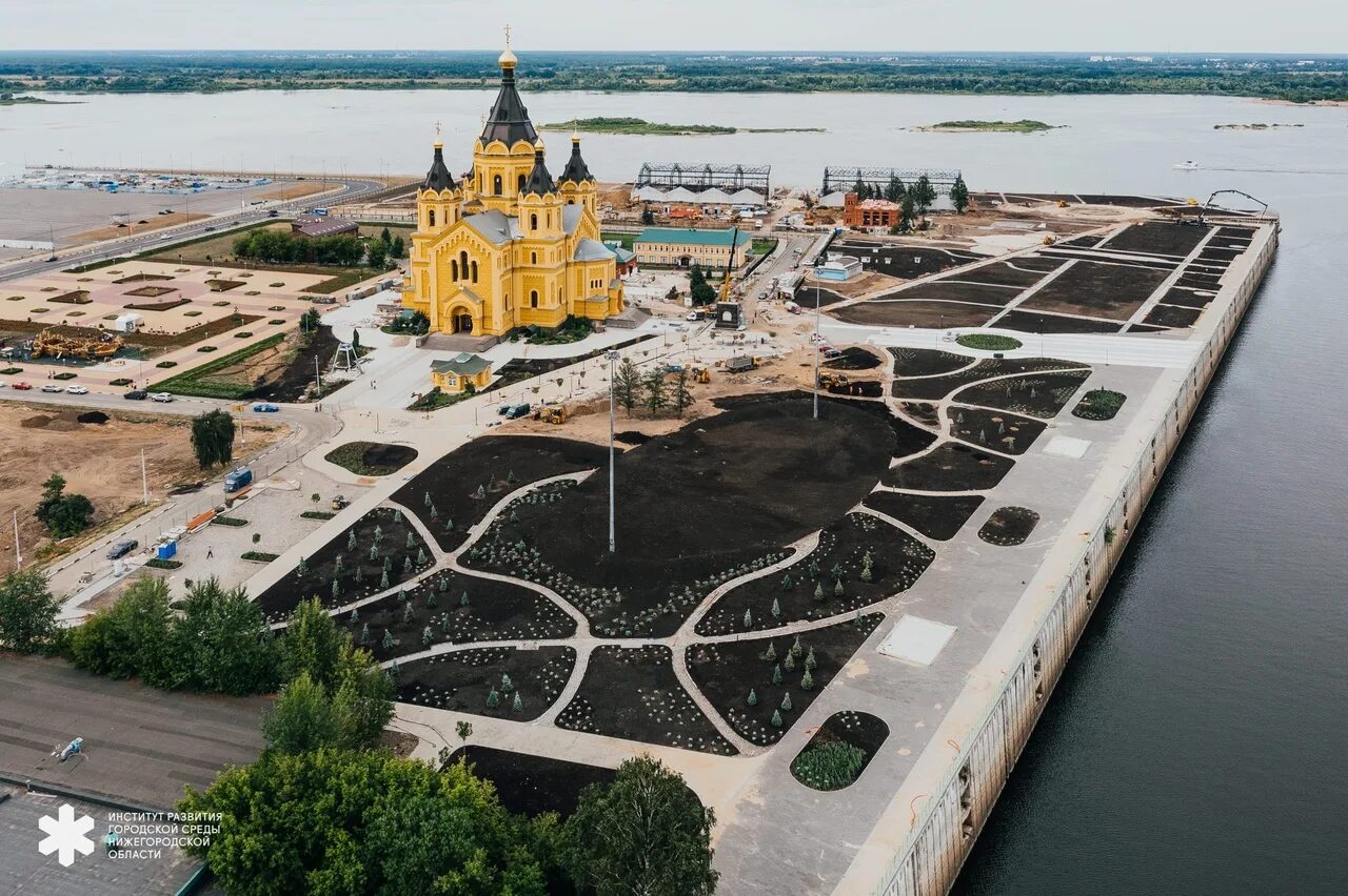 Нижний новгород стрелок фото На Окской набережной в Нижнем Новгороде продолжаются работы по благоустройству (