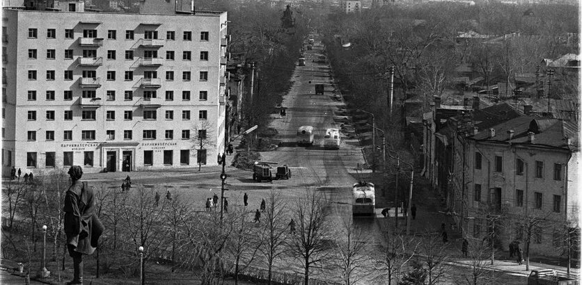Нижний новгород ул горького фото Фотовыставка "Площадь Горького - Ново-Базарная ." откроется 16 октября в Русском