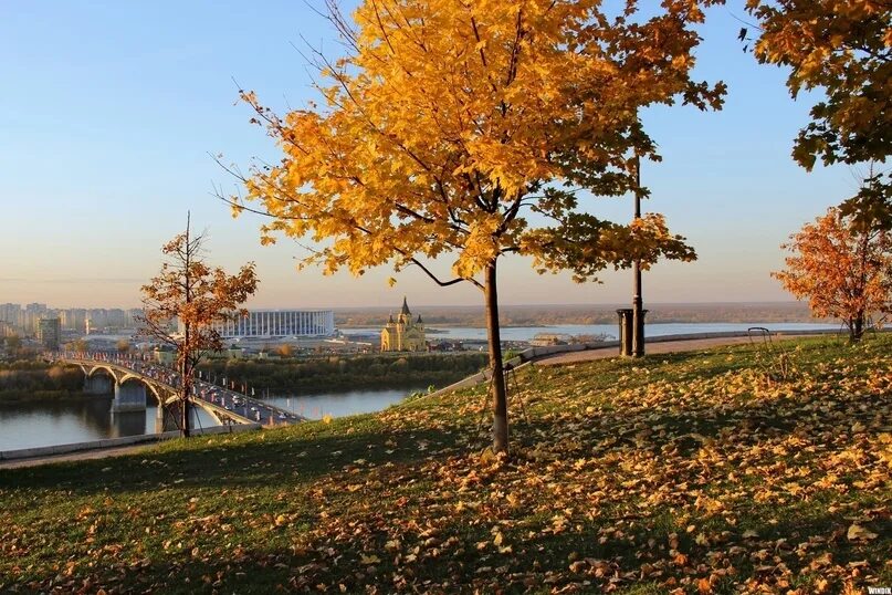 Нижний новгород в октябре фото Завтра в городе ожидается: +5..+2 ° C, cлабый дождь, слабый ветер. 2023 Наше гор