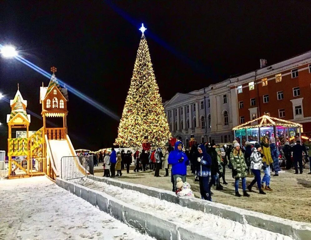 Нижний новгород зимой фото новый год Главную елку Нижнего Новгорода начали монтировать на площади Минина Gipernn.ru Г