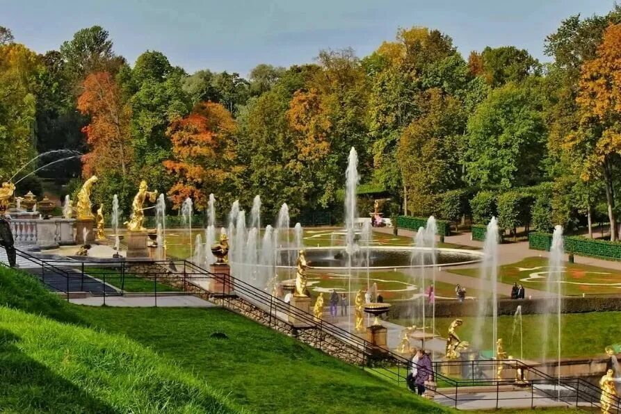 Нижний парк фото Прогулка на метеоре в Петергоф + билет в Нижний парк без очереди