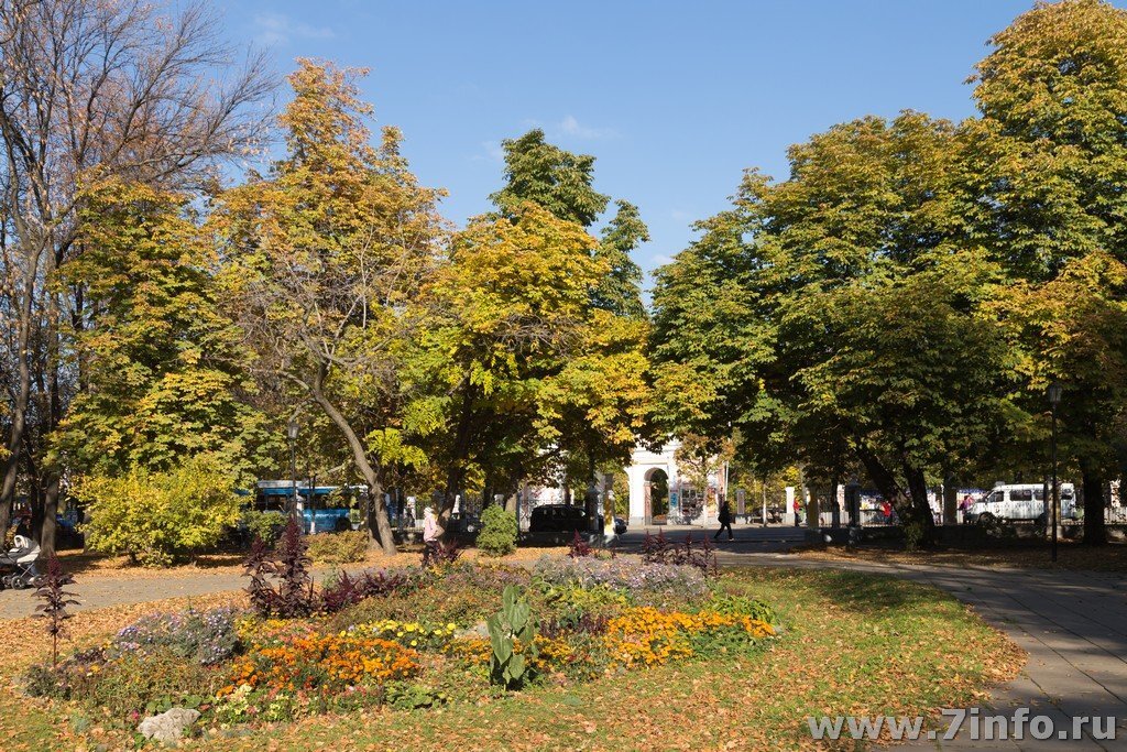 Нижний парк рязань старые фото На благоустройство Нижнего городского парка Рязани выделено 160 миллионов рублей
