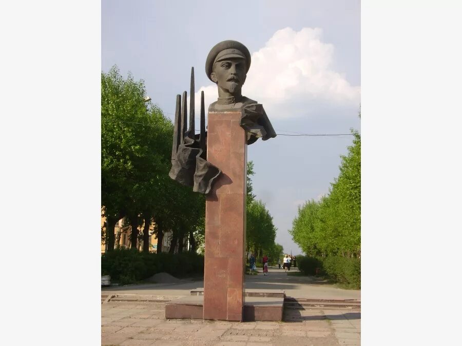 Нижний тагил памятники фото Памятники Нижнего Тагила (35 фото - Нижний Тагил, Россия) - ФотоТерра