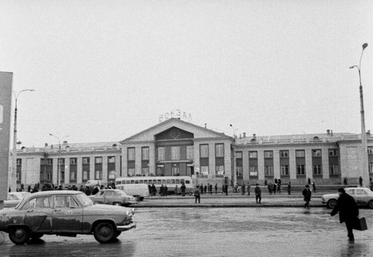 Нижний тагил ретро фото Вокзал 1971 -1973 год Фото архив Евгений Шалгин 2024 Квартал Тагила ВКонтакте