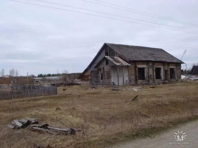Нижняя омра республика коми фото и описание Бывший "Дежурный" магазин - Нижняя Омра