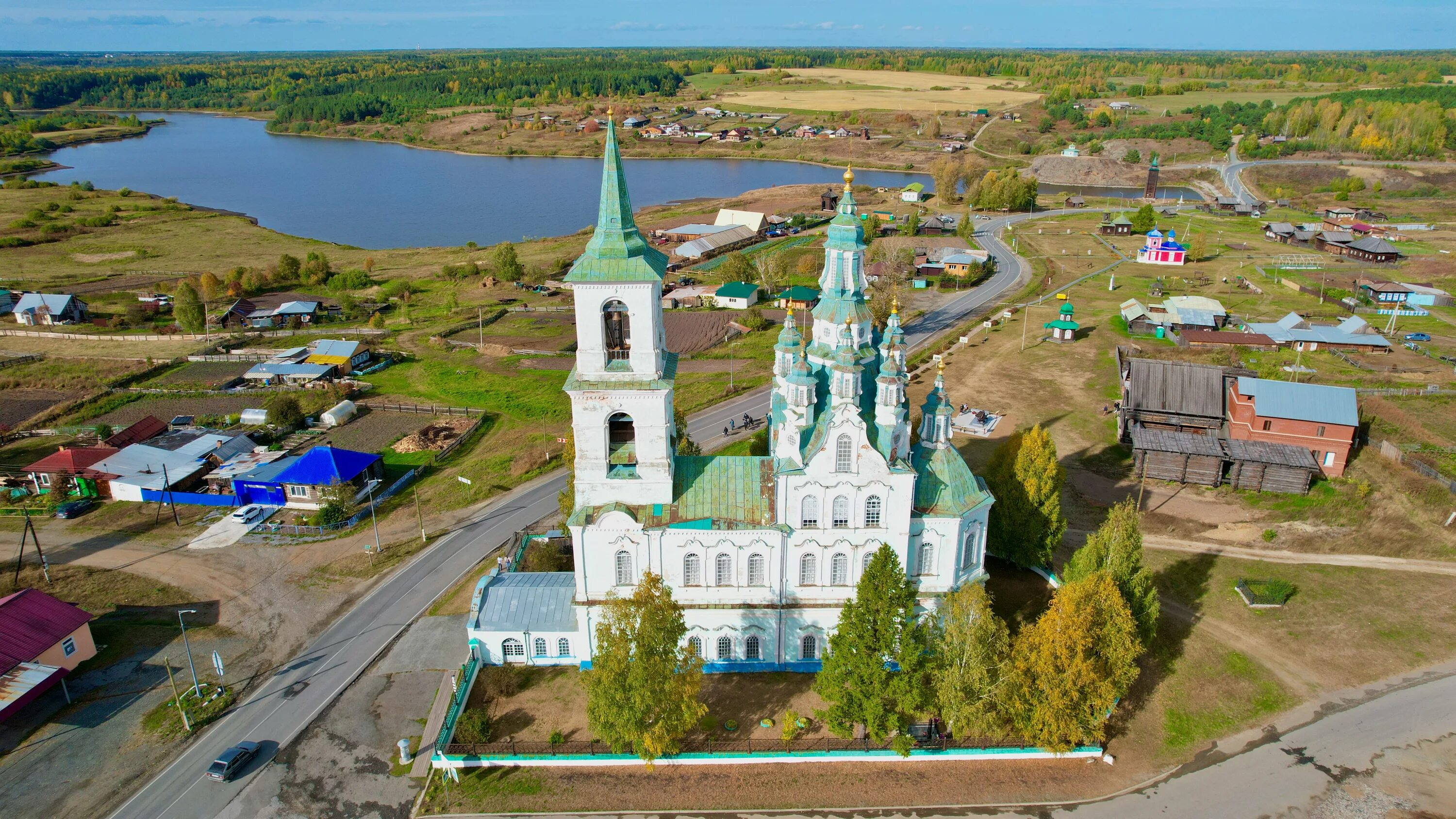 Нижняя синячиха фото Файл:Church of the Transfiguration in Nizhnaya Sinyachikha (September 2022) - 3.