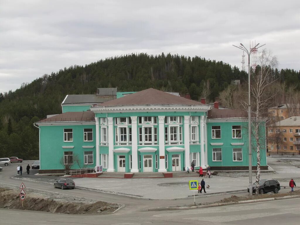 Нижняя тура фото Mbu dvorets kultury, house of culture, Russia, Nizhnyaya Tura, ulitsa 40 let Okt