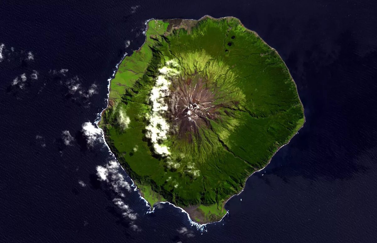 Остров тристан да кунья фото жителей Файл:Tristan da Cunha ASTER.jpg - Википедия