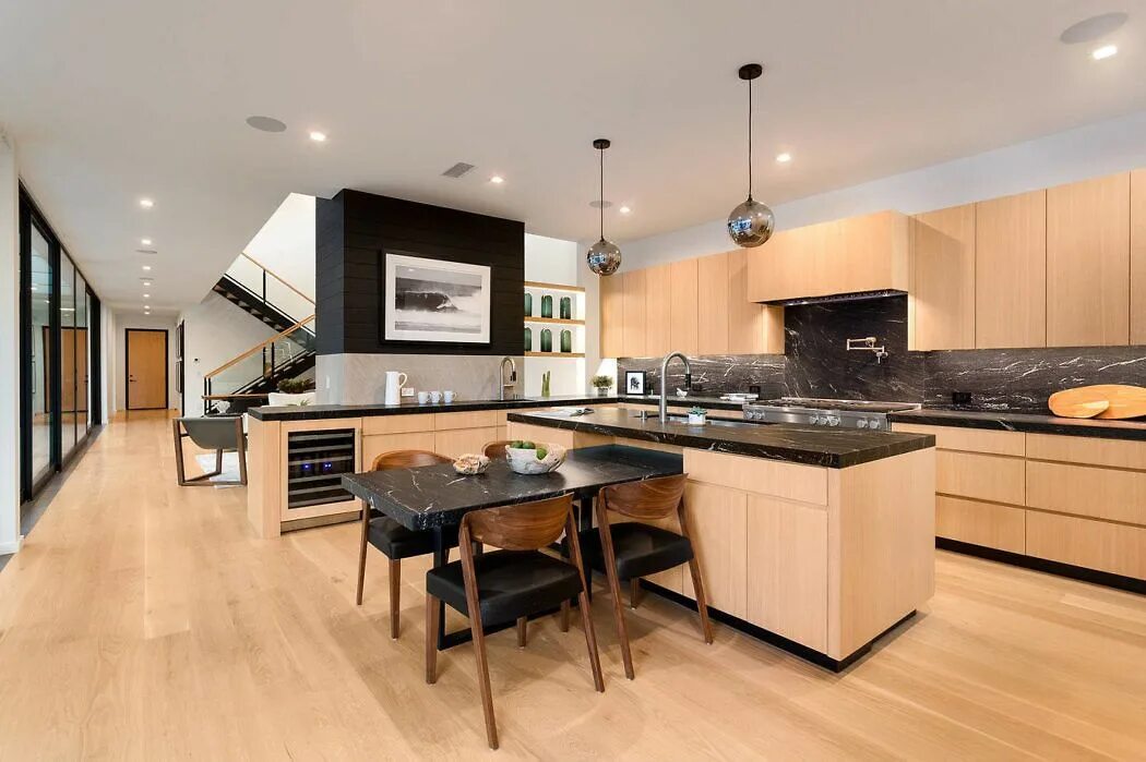 Остров в кухне гостиной современный дизайн Appleton Way by Peters Architecture