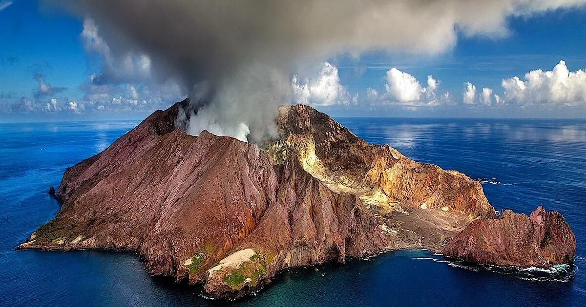Остров вулкан фото Рождение земли: 7 потрясающих снимков островов-вулканов