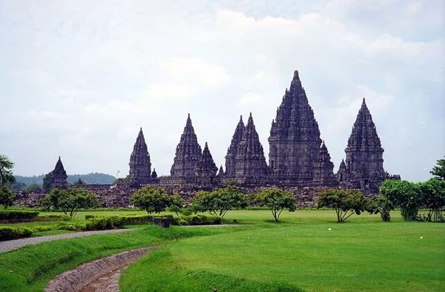 Остров ява достопримечательности фото с описанием Images The Island of Java Hindu Budhist Temple 15187