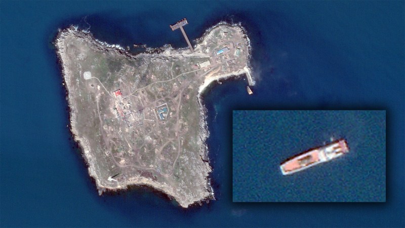 Остров змеиный в черном море фото News & Features Page 41 of 114 The War Zone