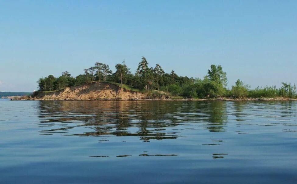 Острова волги фото Чувашские спасатели помогли выбраться мужчине, застрявшему на волжском острове -