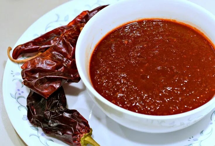 Острые соусы рецепты с фото Easy New Mexican Red Chile Sauce Recipe Red chile sauce, Red chile sauce recipe,