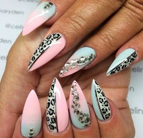 Острый маникюр с рисунком LadyBOOM ♚ on We Heart It Nail art, Nail art designs, Nail designs