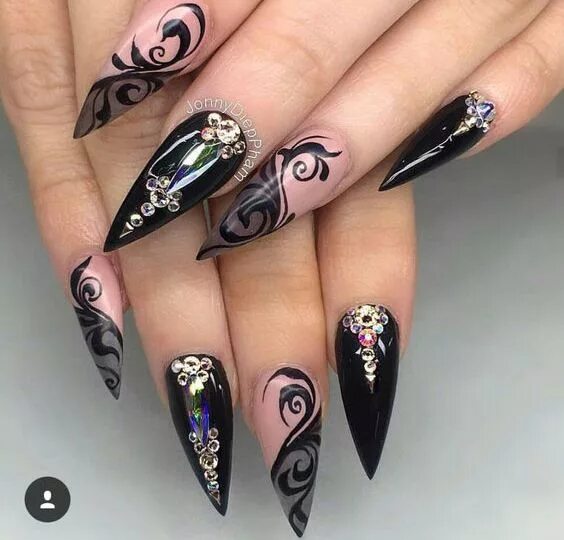 Острый маникюр с рисунком 60+ Best Stiletto Nails Designs Trendy for 2020 Stiletto nails designs, Beautifu