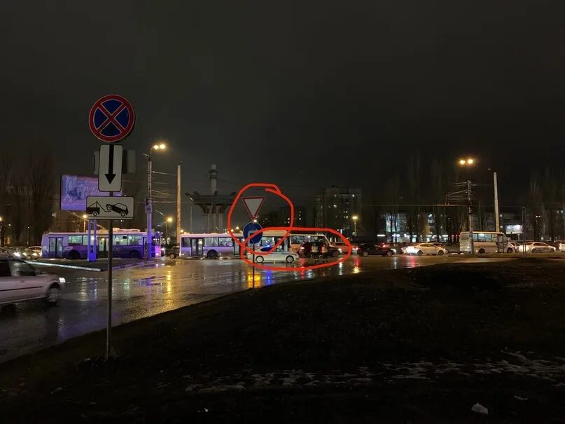 Остужевское кольцо фото Judging by the DPS crew, the sign was probably hung the other day. The Ostuzhevs