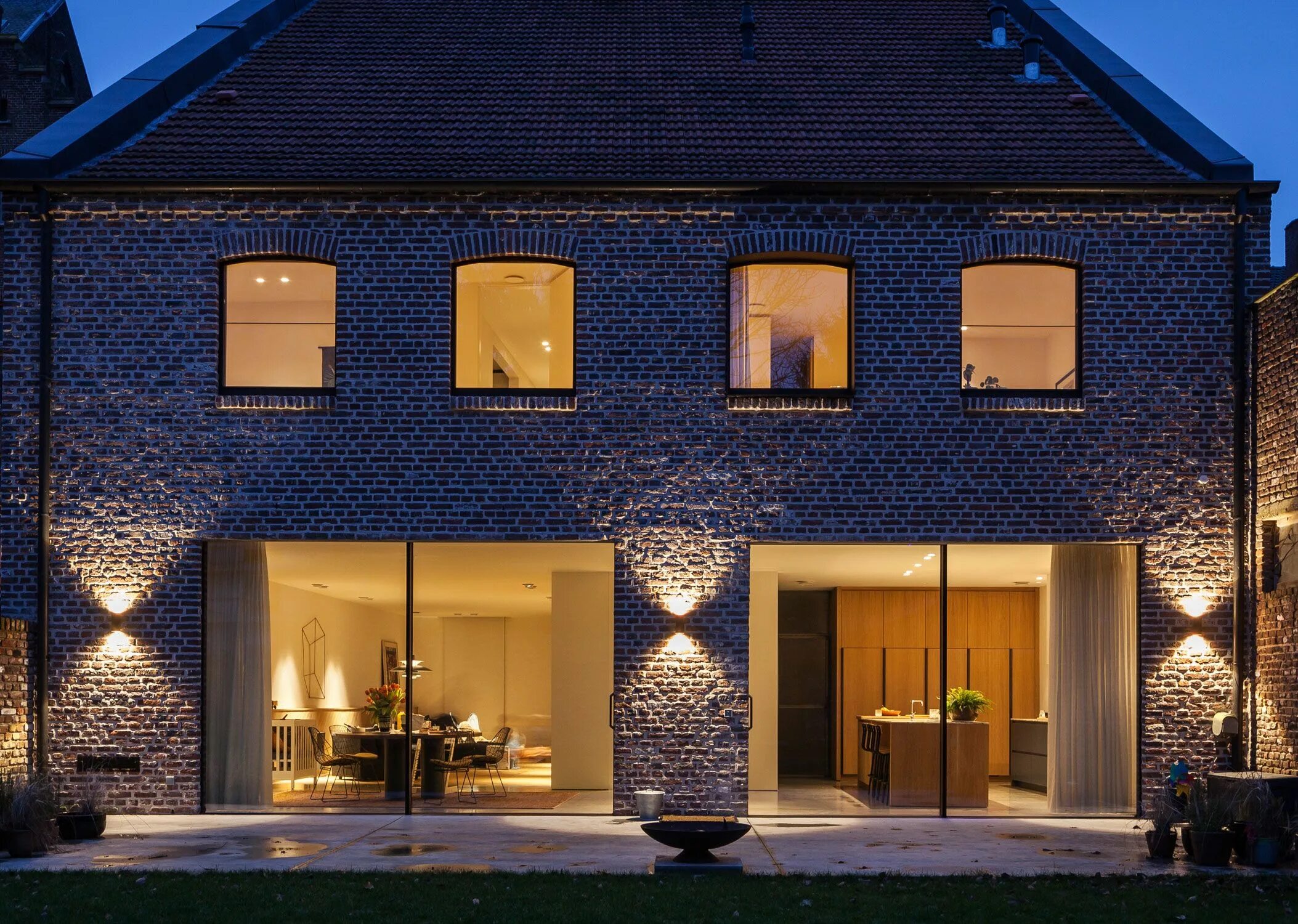 Освещение частного дома фото Private Residence (BE) - ПРОЕКТ - Delta Light Exterior house lights, Exterior ho