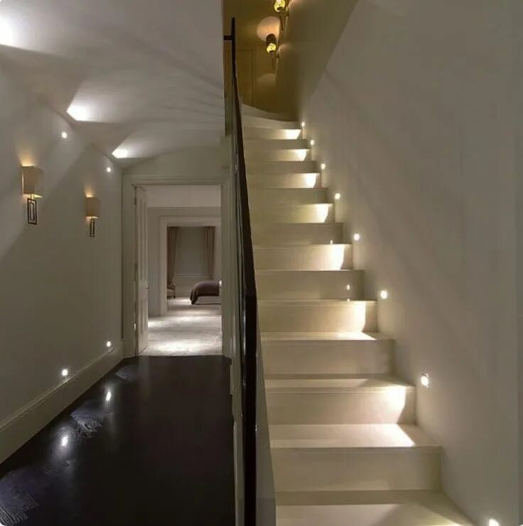 Освещение лестничного марша в частном доме фото Pin by Ella Bella on Decor hou $e Staircase lighting ideas, House design, Stairw
