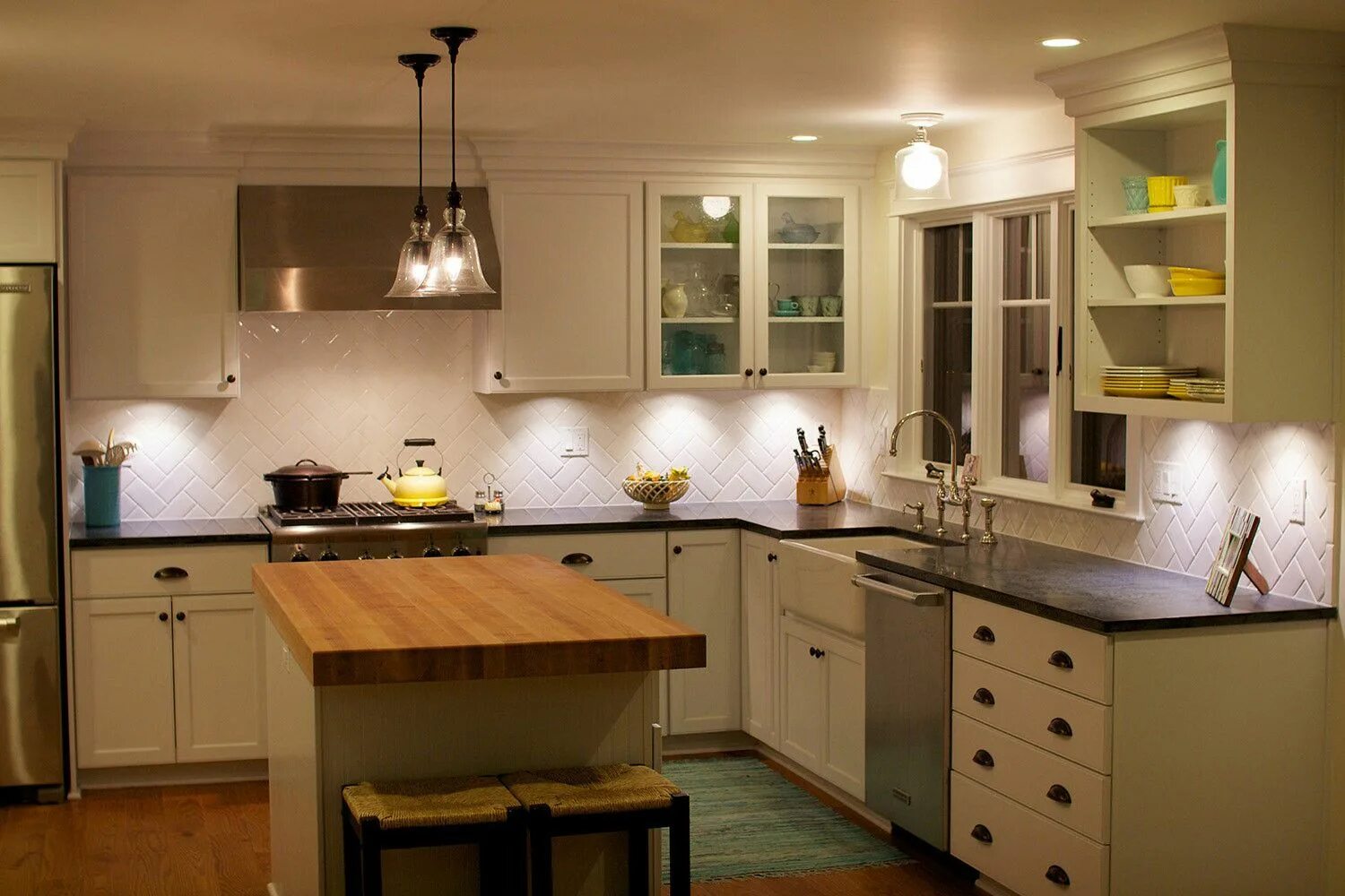 Освещение на кухне дизайн 2018 Led Cabinet Puck Lights - Kitchen Cabinet Inserts Ideas Check more at http:
