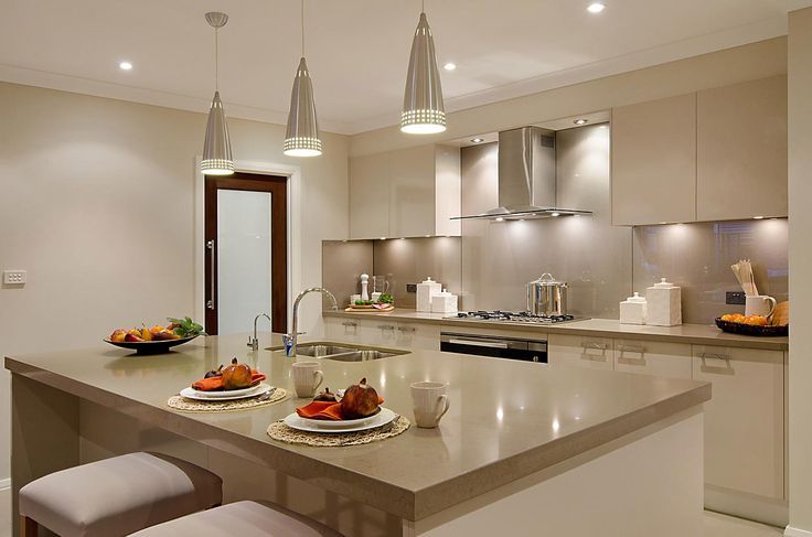 Освещение на кухне дизайн интерьера фото Corner kitchen layout, New kitchen designs, Kitchen layout