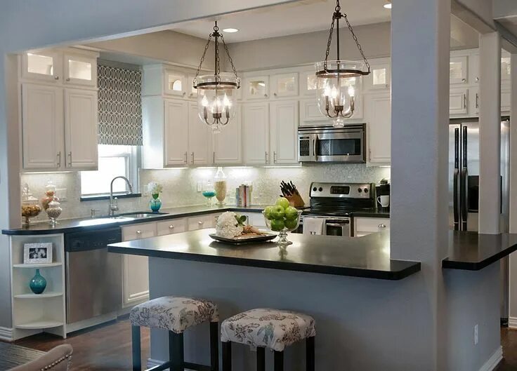 Освещение на кухне фото в интерьере cream cabinet brown countertop - Yahoo Search Results Kitchen design small, Kitc