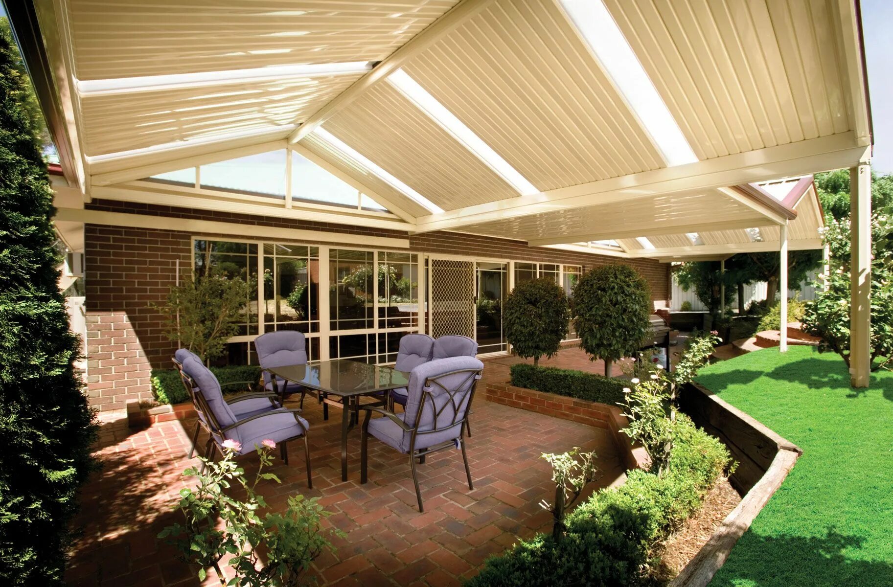 Освещение на веранде частного дома фото Outback ® Gable Stratco Pergola, Patio, Backyard patio