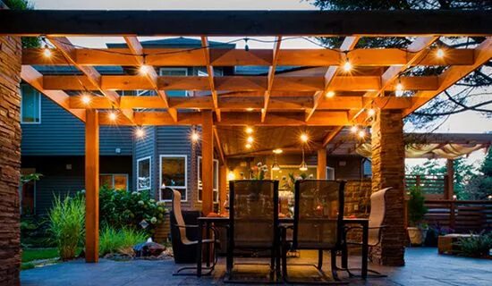 Освещение под навесом частного дома варианты фото Five Pergola Lighting Ideas to Illuminate Your Outdoor Space Pergola lighting, D