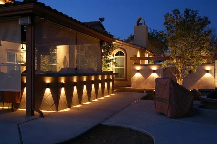 Освещение уличное частного дома на фасад фото Pin by Fitra S on spain house Outdoor living, Landscape lighting, Spain house
