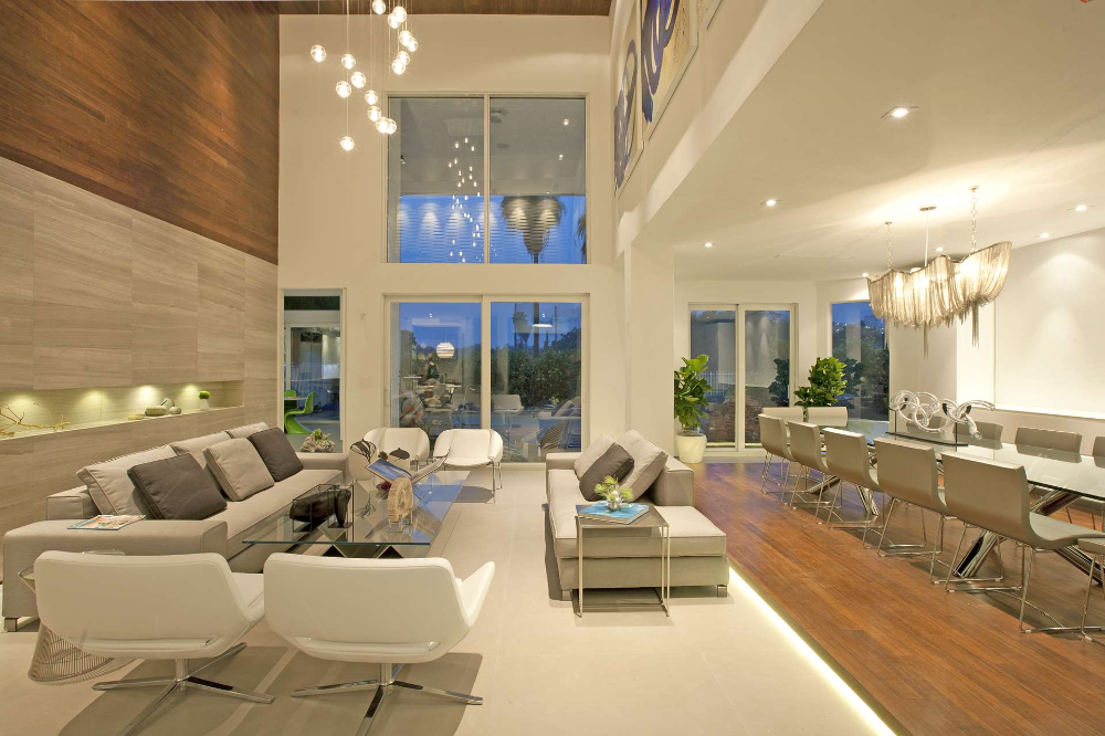 Освещение в частном доме внутри фото A Miami Modern Home Modern mansion interior, House decor modern, Modern houses i