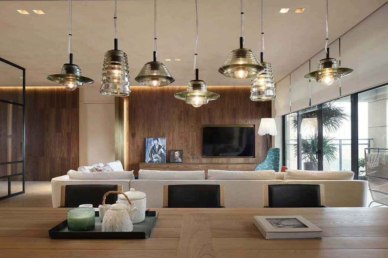 Освещение в дизайне интерьера фото Western Design and Eastern Lifestyle Interplay in a Family Apartment in China Ya
