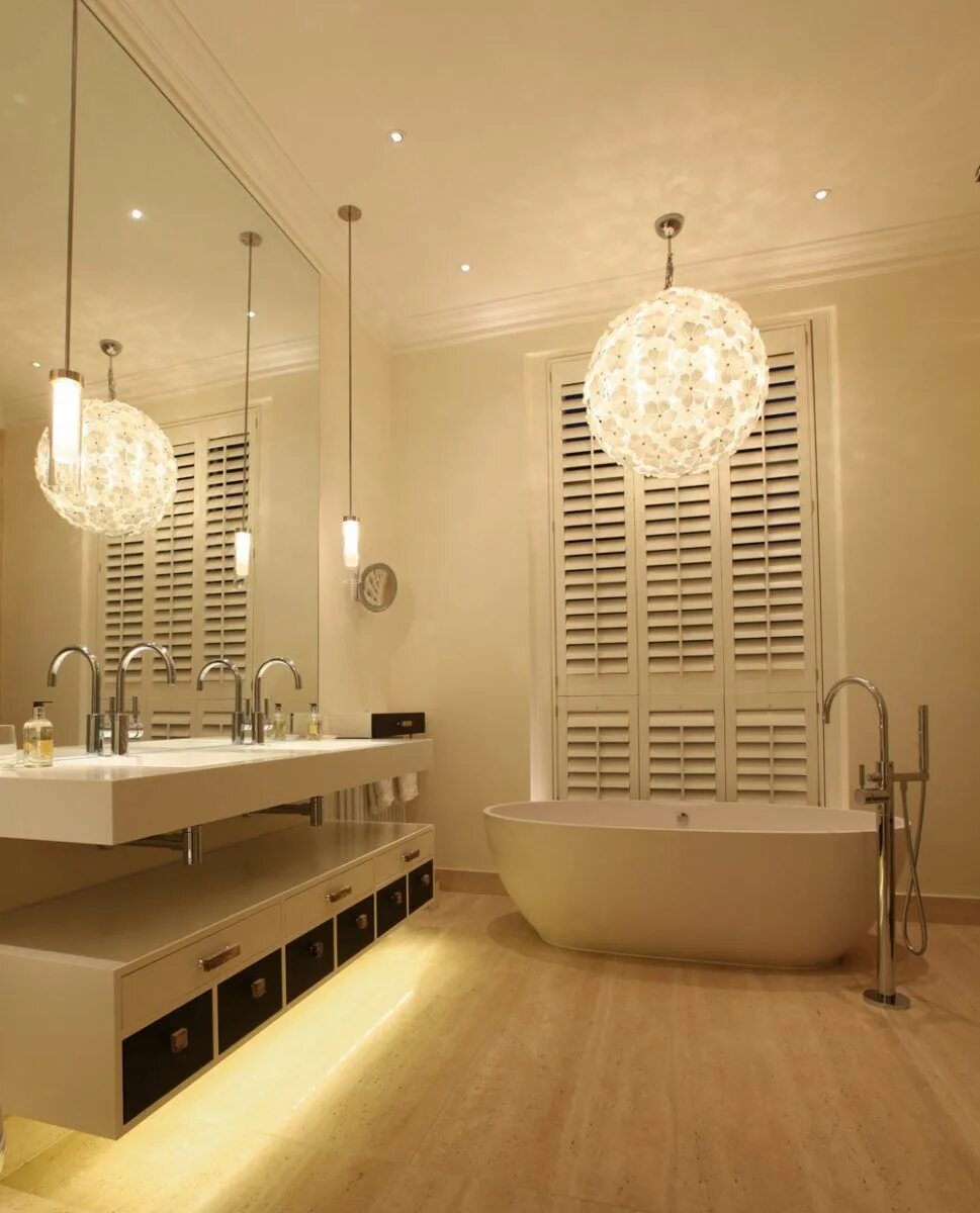 Освещение в ванной комнате фото примеры Layered lighting in a bathroom