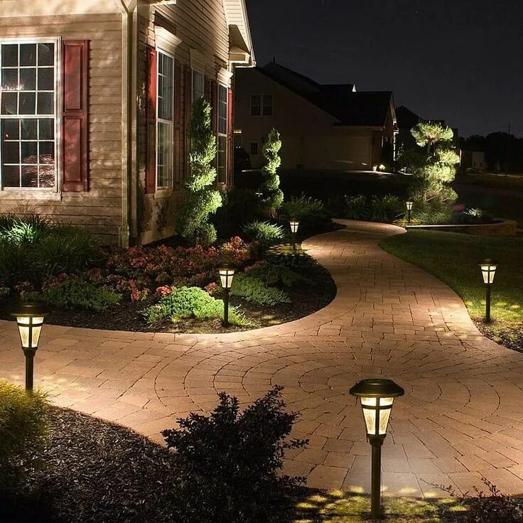 Освещение во дворе частного дома фото BEST Solar Path Lights Lighting for Walkways, Landscapes Drives LED Light Guides