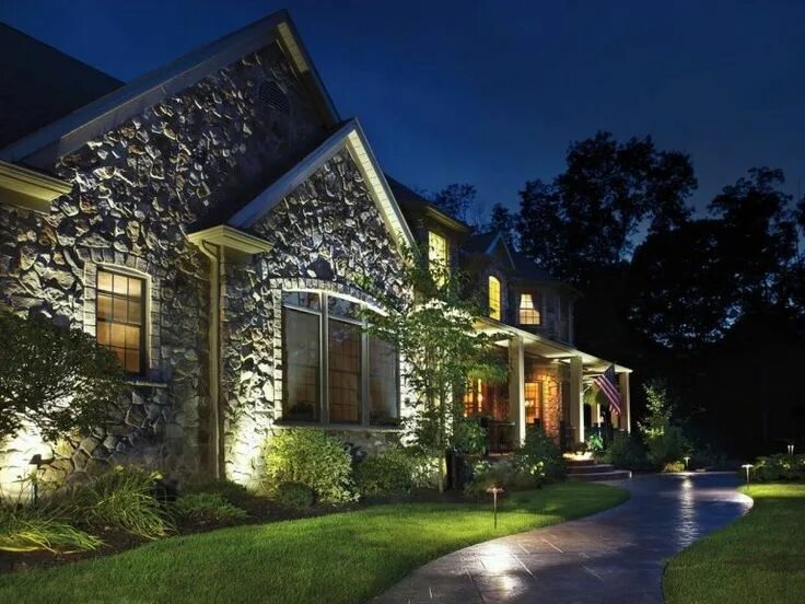 Освещение вокруг дома примеры 8. Light Up Your Front Yard Diy outdoor lighting, Landscape lights diy, Landscap