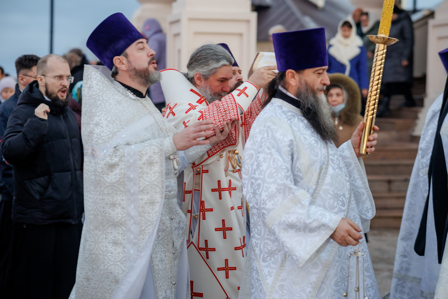 Освящение храма фото Митрополит Евгений совершил чин Великого освящения и Божественную литургию в хра