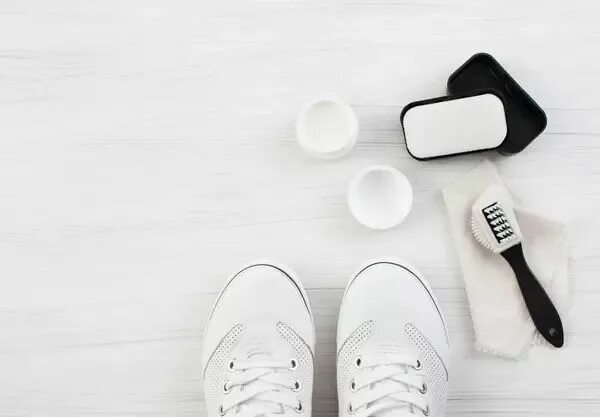 Отбелить обувь на фото онлайн Bílé tenisky: Jak je vyčistit a čím je udržovat Sneakers, Shoes, White sneaker