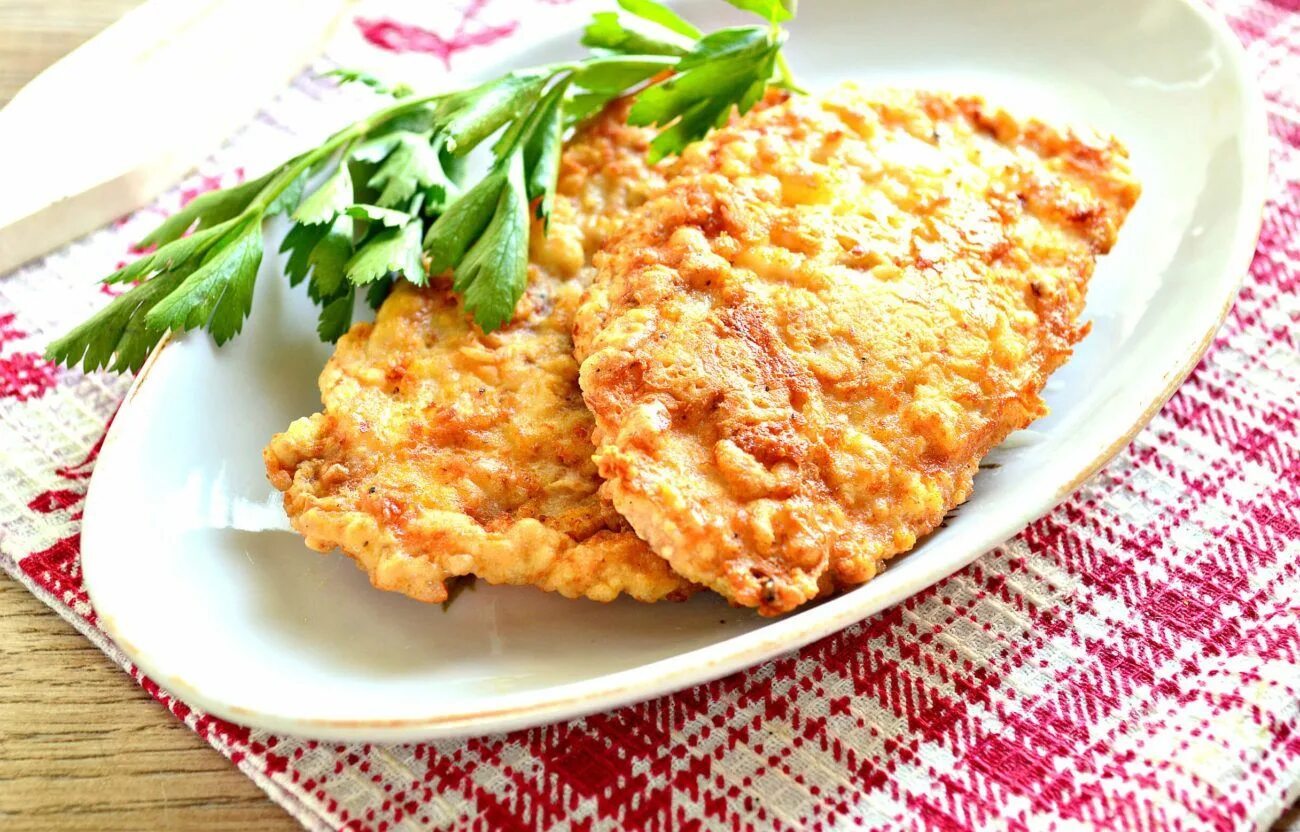 Отбивная куриная с сыром фото Отбивные из куриной грудки на сковороде рецепт с фото пошагово Recipe Food, Ethn