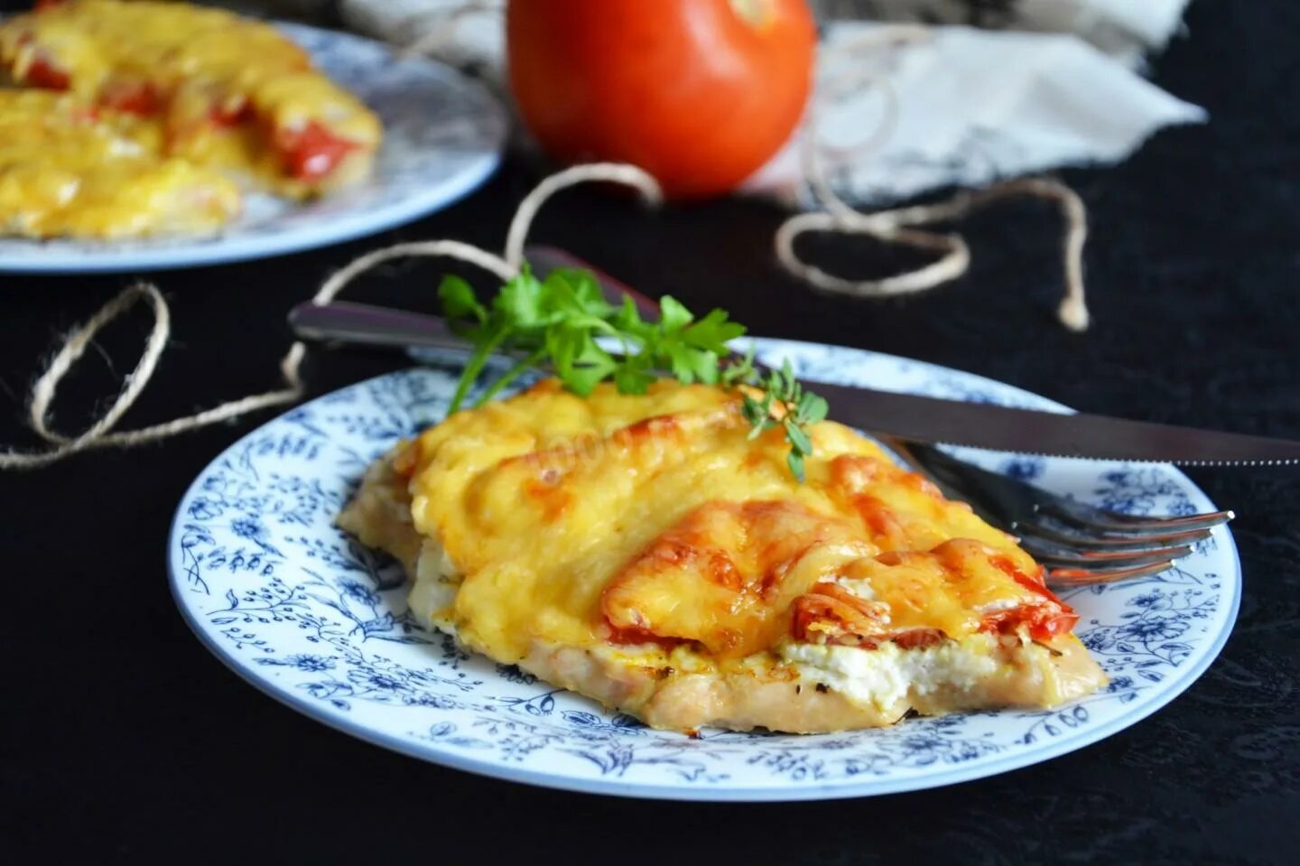 Отбивная куриная с сыром фото Отбивная с помидором и майонезом - 7 рецептов - 1000.menu