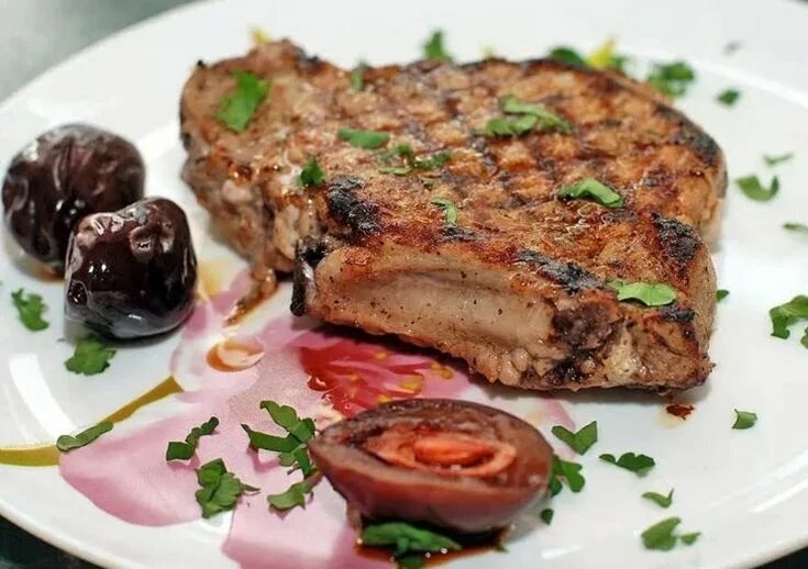 Отбивные из свинины в духовке фото Отбивные из свинины - как приготовить свиные отбивные мягкими и сочными Свиные о