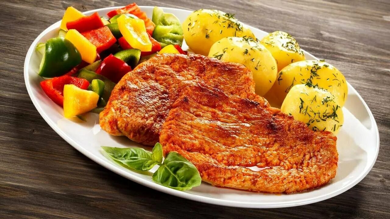 Отбивные с картошкой фото из свинины Картина на холсте 50x50 LinxOne "Овощи мясо картофель Перец" интерьер для дома /