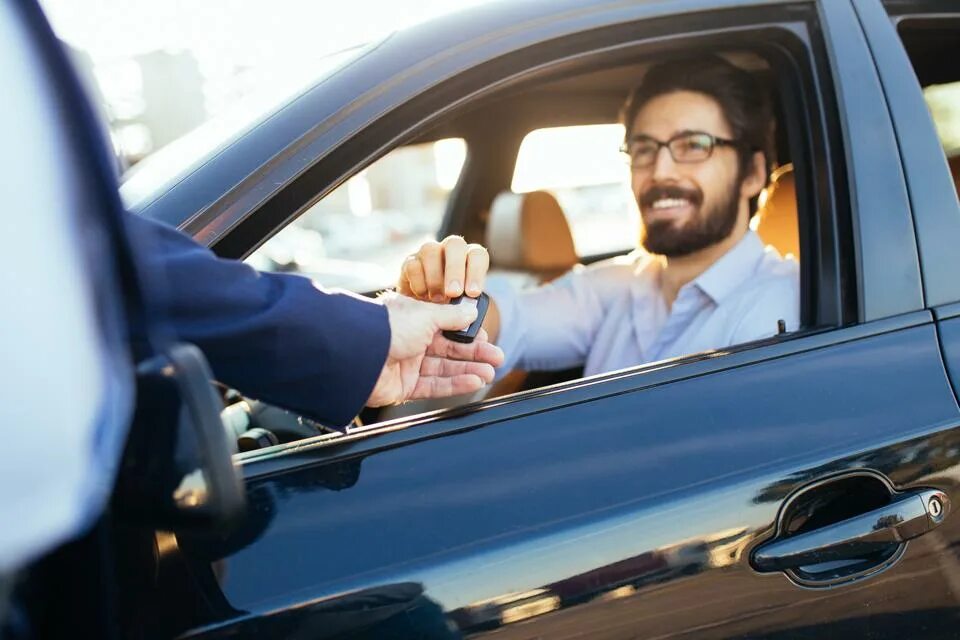 Оценить авто по фото How E-Commerce Is Driving The Auto Industry